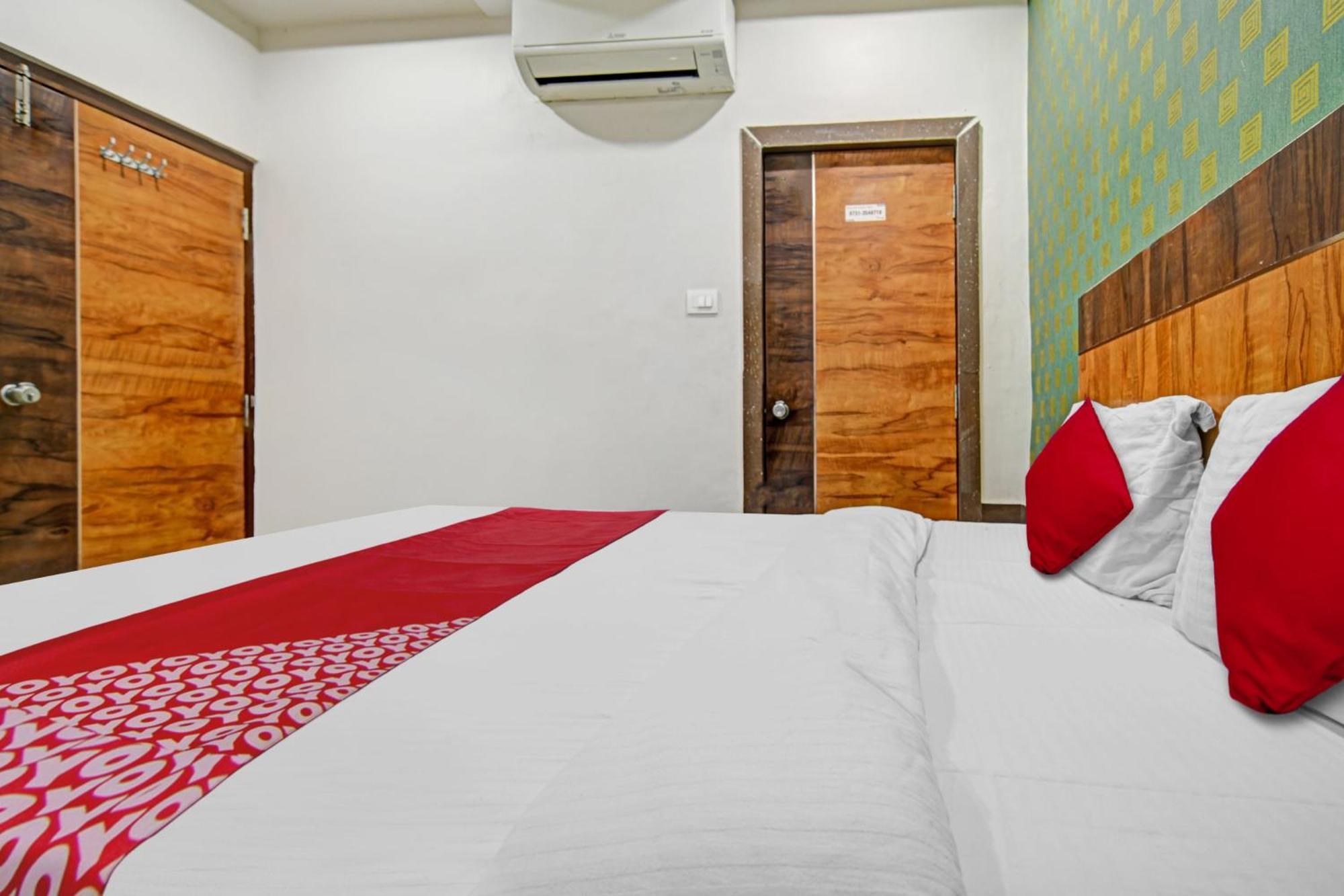 Hotel O Blue Wings Indore Esterno foto