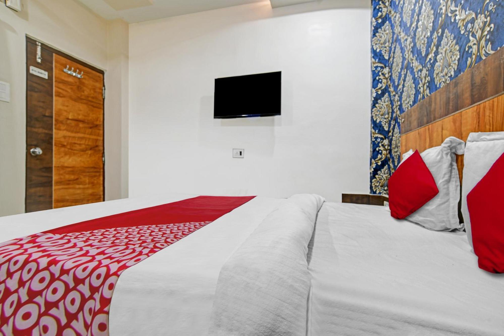 Hotel O Blue Wings Indore Esterno foto